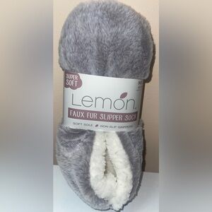 LEMON Supersoft Faux Fur Slipper Socks
(2 PAIRS Size M/L)